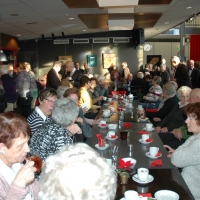 Ingetogen kerstviering ontroerde velen