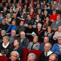 kerst2 - Een volle zaal met meer dan 230 leden van SV-Rijen.