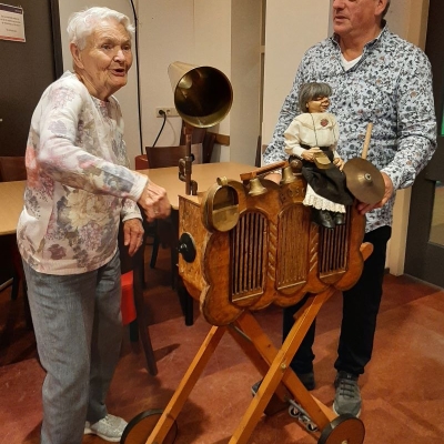 zelf het draaiorgel bespelen - 