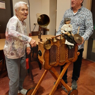 zelf het draaiorgel bespelen - 